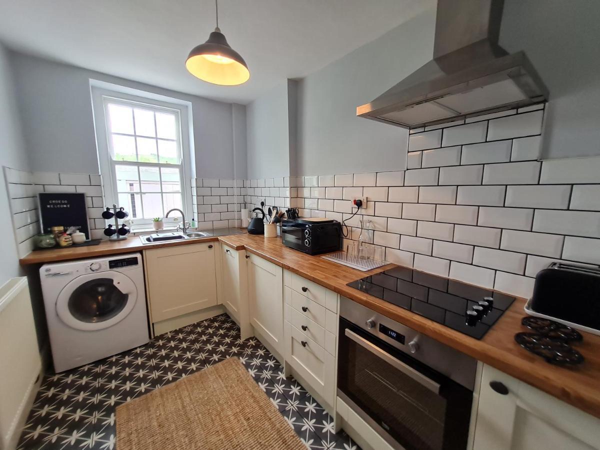 Picturesque 2 Bedroom Miners Cottage Near Bike Park Wales & Brecon Beacons マーサー・ティドビル エクステリア 写真
